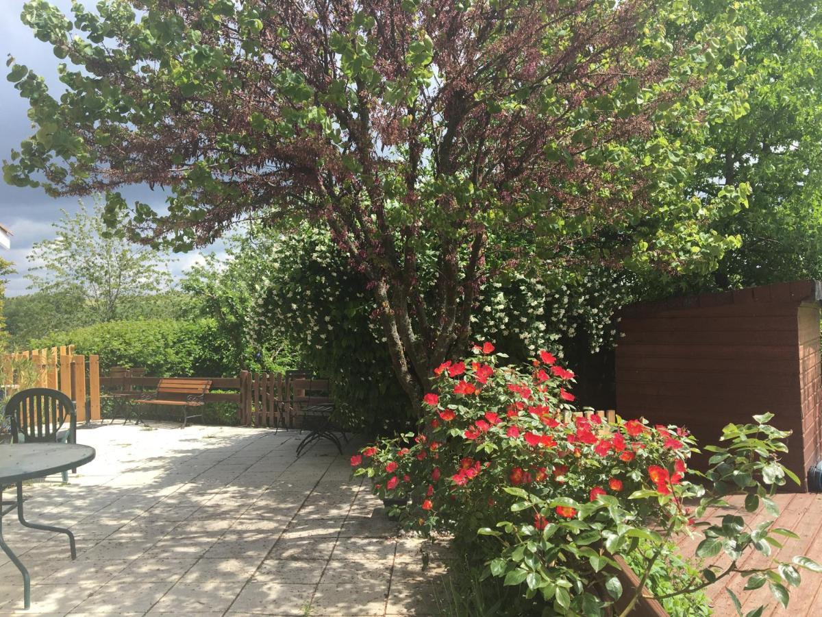 Maison D'Hotes L'Escale Du Loup Blanc Maringes Eksteriør bilde