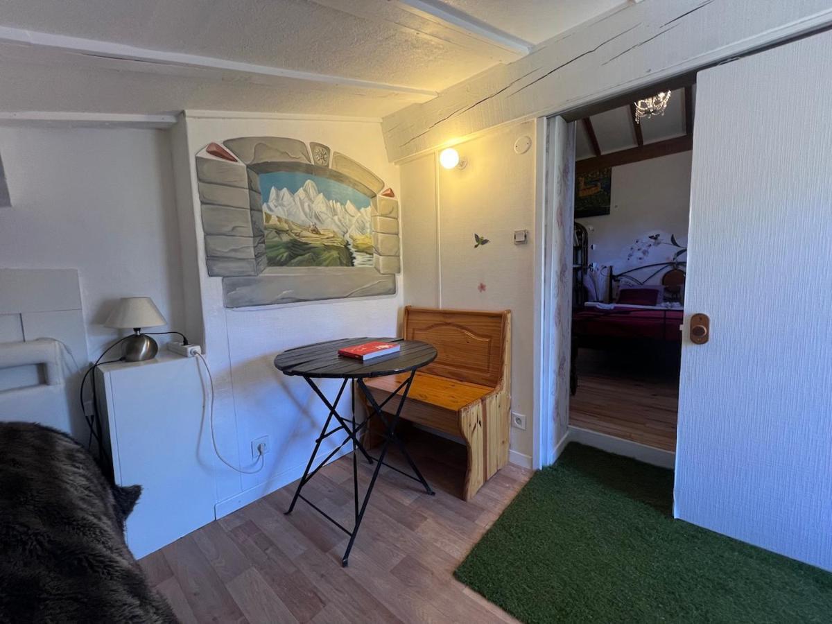 Maison D'Hotes L'Escale Du Loup Blanc Maringes Eksteriør bilde